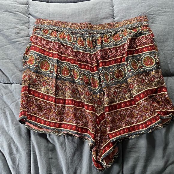 Abercrombie & Fitch Shorts - Picture 3 of 5